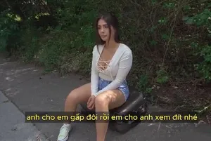 Gái xinh đeo kính bú buồi cho bạn trai cực chuyên nghiệp