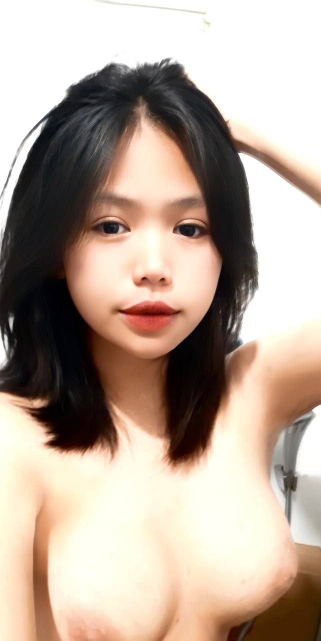 Ngày 12 tháng 7 năm 2023_Bình tĩnh hoang đàng ujqc