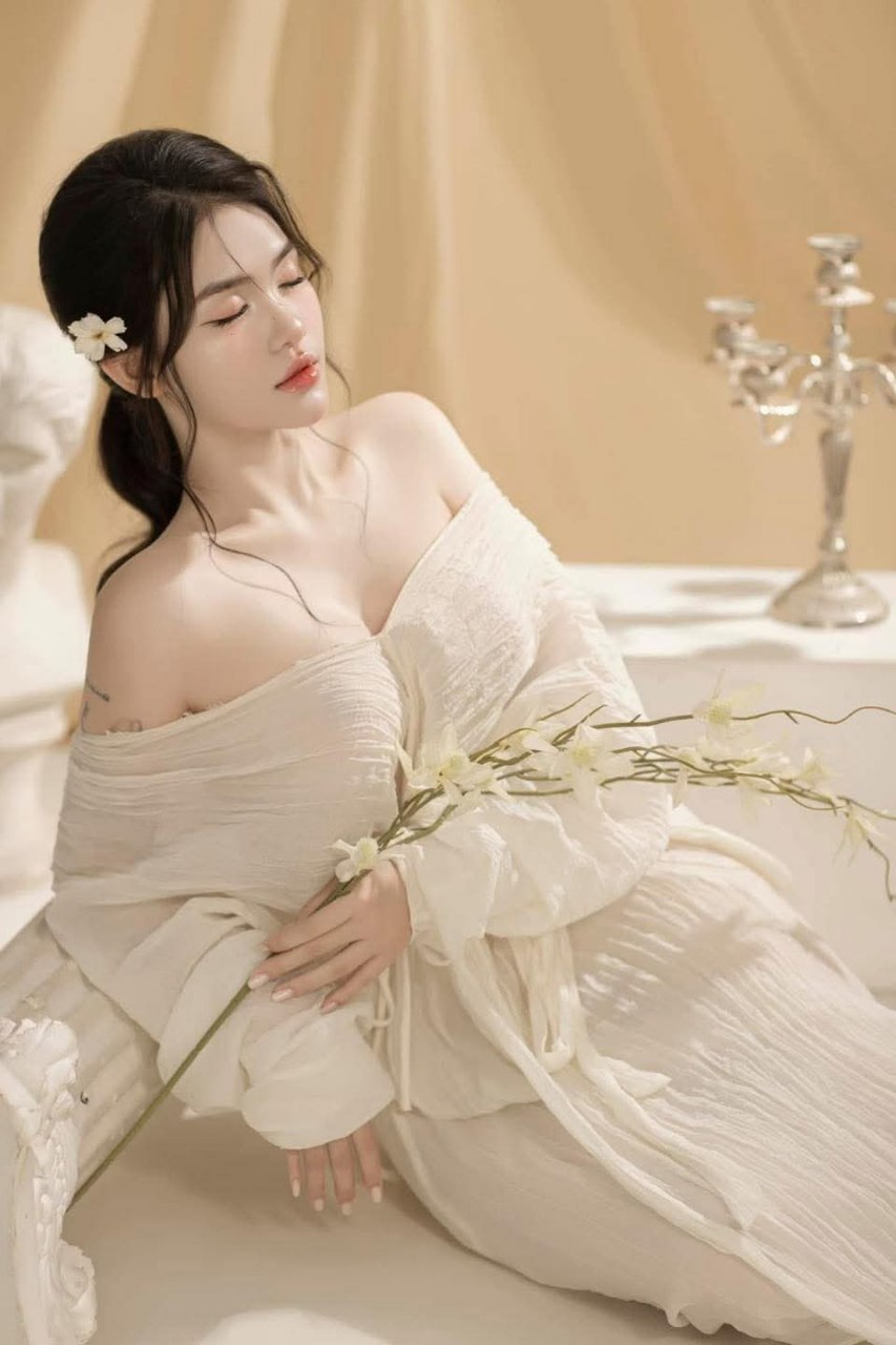 Má kế ôn bài cho cậu con trai trước kỳ thi với phần thưởng hấp dẫn